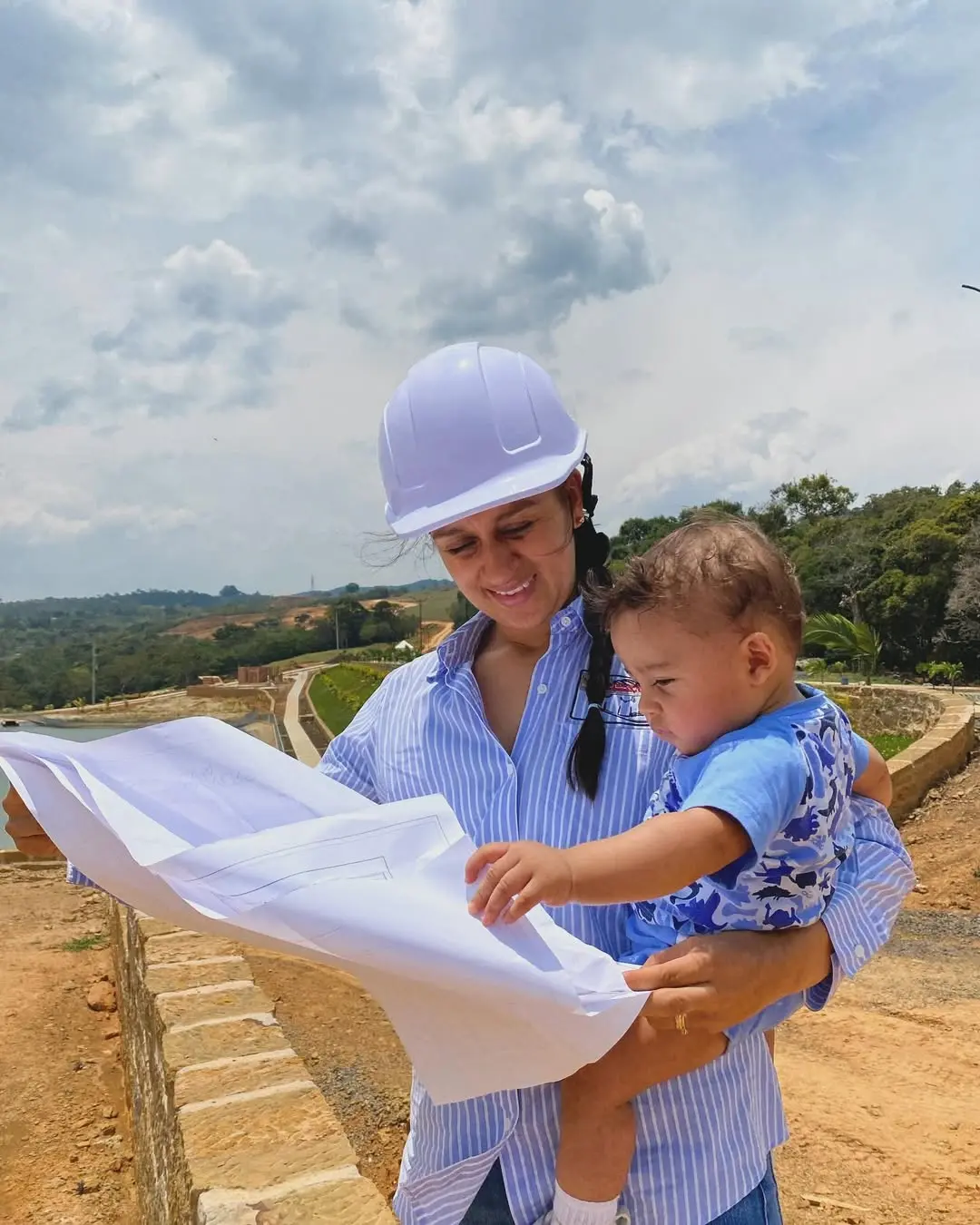 Personal trabajando en obra MS Construcciones